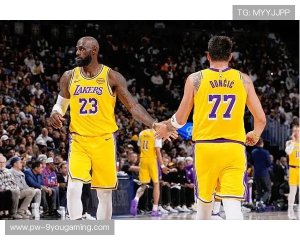 勒布朗·詹姆斯退役后的 NBA 第一份收视率周报:流量真空期谁才是真正的接班人? 勒布朗·詹姆斯退役后的 NBA 第一份收视率周报:流量真空期谁才是真正的接班人?